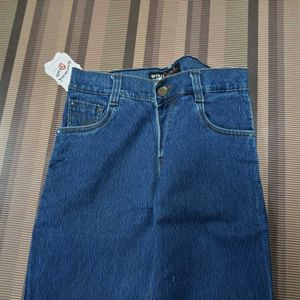 Y-101 Size 28 Straight Women Denim Jeans