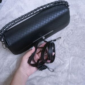 Classy Balck Hand Bag