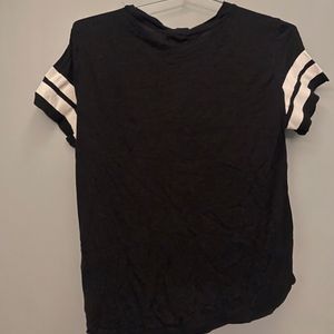 H&M Tshirt With White Borders- Stretchable Fabric