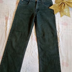 Unused Jeans..stright Pant