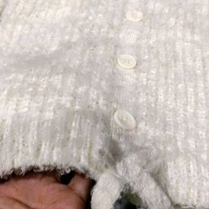 Very Soft And Thick Sweater For Girls