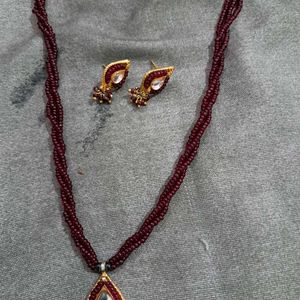 Sale On: Maroon: Earring and Necklace Set