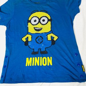 Cute minion T- Shirt.