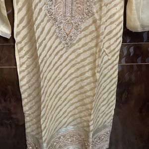 COMPLETELY NEW KURTA and Dupatta