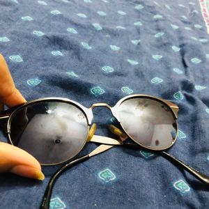 black optical/chasma/glasses/sunwear/spectacles