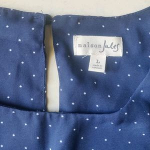 Polka Dots Sleevless Top