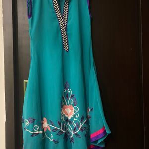 Ethnic Kurta Sleevless