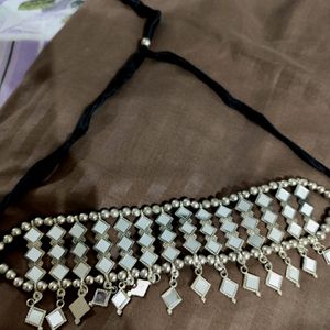 Mirror Work Choker