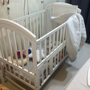 Hunyhuny Baby Cot