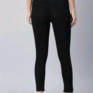 Women High Rise Slim Jeans