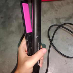 Philips Hair Straightener With Ceramic Coating