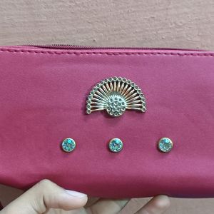 Women Clutches ☺️* In Low Price*