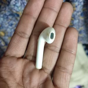 Bluetooth Buds Right Side