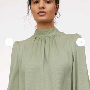 H&M Ttendy Green Wide Long Sleeve Blouse Top