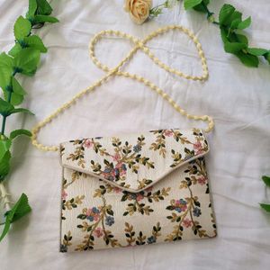 White Sling Purse With Embroidery