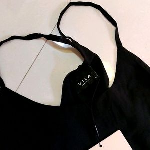 Black Top With Strap Shoulder Size 32