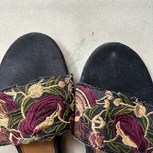 Embroidery Flats Size -36