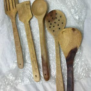 100% New 5 Pcs Wooden Spoon