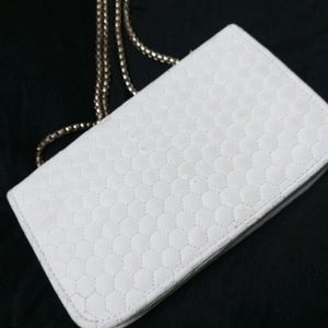 White Slingbag