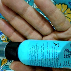 Leave–on Hair Serum