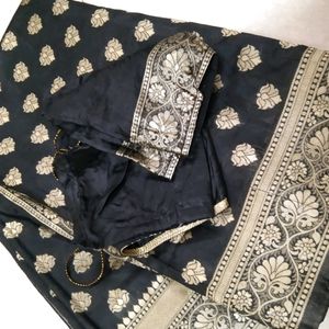 Black Border Saree With Blause