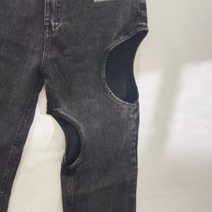 Women Cutout Jeans