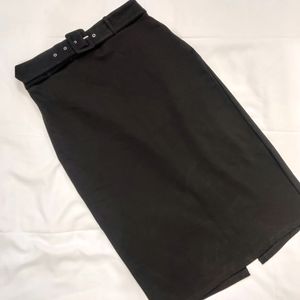 Max Black Formal Skirt With Belt.