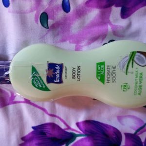 New Seal Pack Parachute Alovera Body Lotion