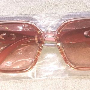 Louis Vuitton ( LV ) Sunglasses For Women