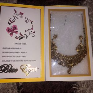 Women Necklace Set  Brand One   Used Only Once