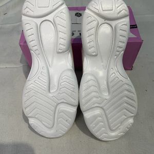 New white shoes UK5