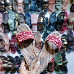 Women Slipper 50% Off New Slippe