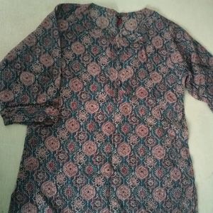 Motif Print Short Kurti