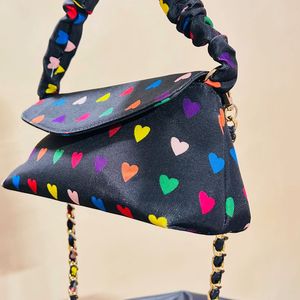 Cute heart sling bag 💚🖤🩶❤️🩷