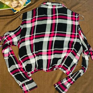 Pink and black check crop shirt for size S