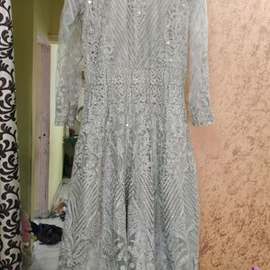 Tail Gown In Good Condition