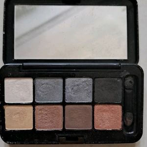 eyeshadow palette