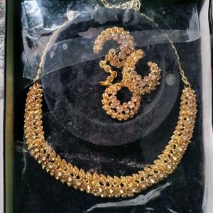 Kundan Jewellery Set