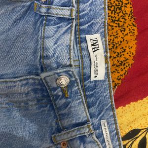 Zara Most Demanding Colour Baggy Luse Jeans