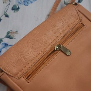 Caprese Sling Bag