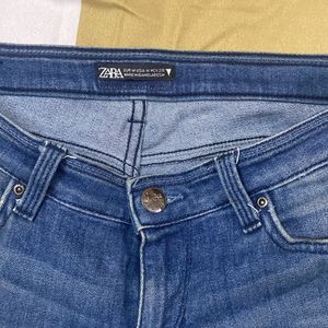 Zara Damage Jeans