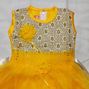 Baby Girl Dress 1-2 Years Age Yellow Like A NEW