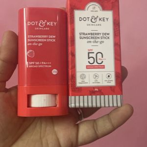 Dot & Key Strawberry Dew Spf 50 Sunscreen Stick On