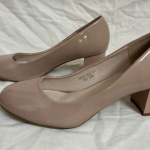 Sherrif Shoes Nude Pump Block Heels