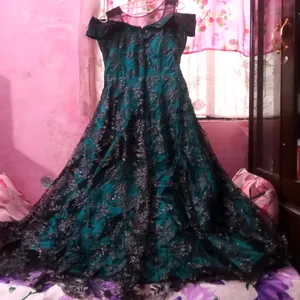 Party Wear Sindrella Gown For Brides