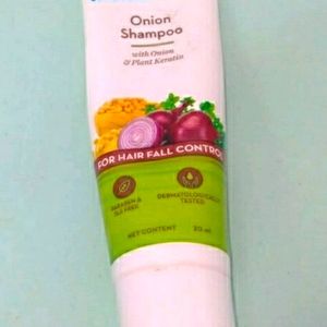 Mama Earth Onion Shampoo With Plant Keratin