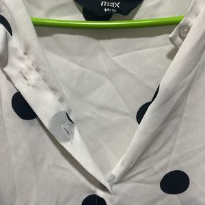 Polka Dots White Frill Max Top Can Be Worn Easily