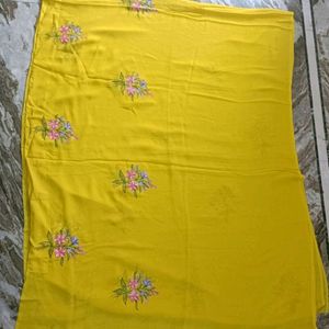 Yellow Printed Saree With Blouse 42 Inch