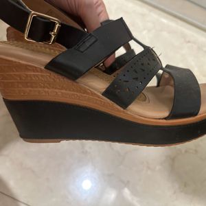 Black Wedges Sandlea