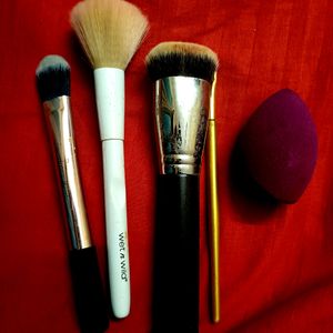 Pac Make Up Brushes And Beauty Blender Branded